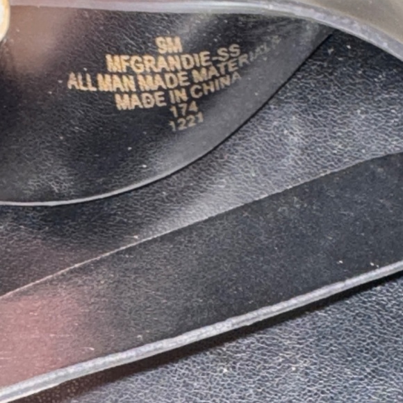 EUC Marc Fisher Grandie Treaded Flatform Wedge Sandals Black Size 9 - Picture 7 of 8